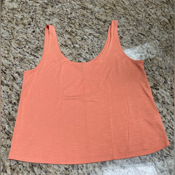 ⭐️ SALE $20 ⭐️ RW&CO. NWOT Thicker Strap Soft Peach Cream Brown Tank Tops - Picture 2 of 5